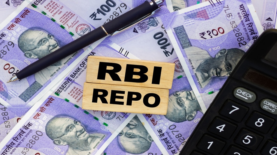 what-happens-to-your-fd-interest-when-rbi-changes-repo-rate